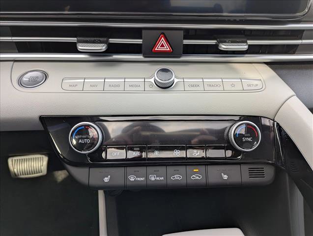 New 2026 Hyundai Elantra Limited FWD image 20