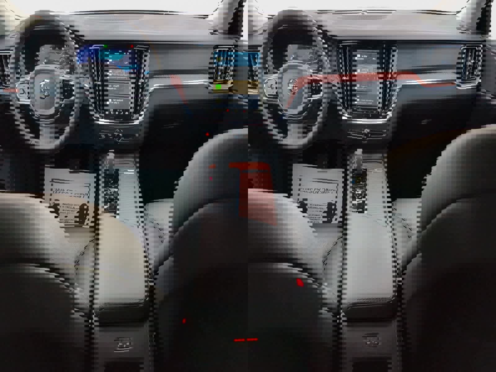 Used 2025 Volvo V60 B5 Cross Country Plus image 12