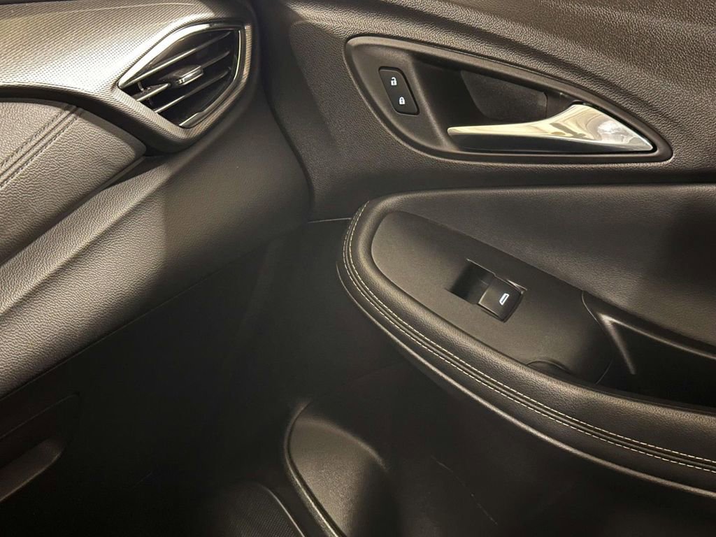 Used 2023 Buick Encore GX Preferred w/ Cold Weather Comfort Package FWD image 25