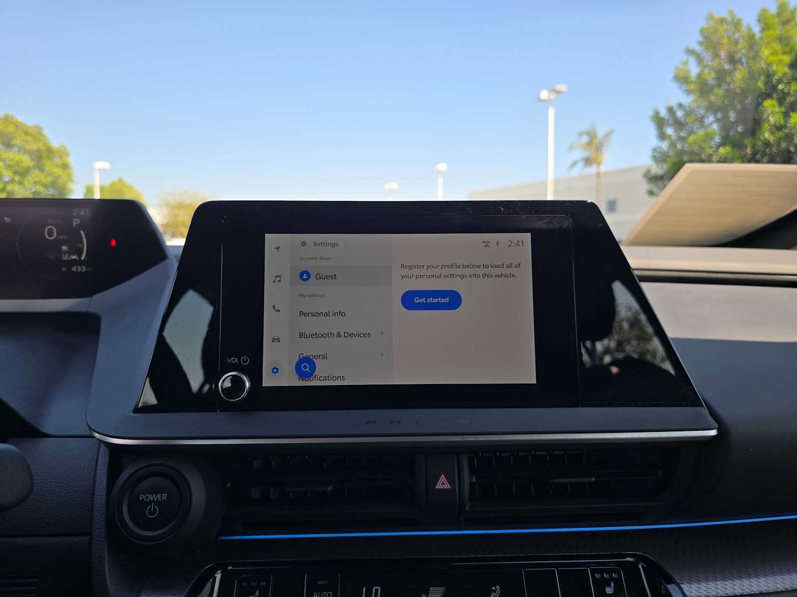 Used 2025 Toyota Prius XLE FWD image 27