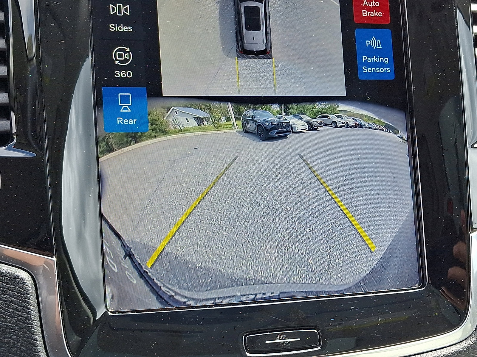Certified 2024 Volvo XC90 T8 Plus AWD/4WD image 19