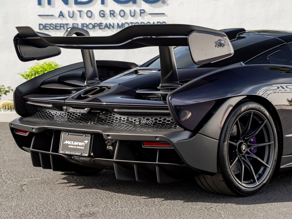 Used 2019 McLaren Senna RWD image 7