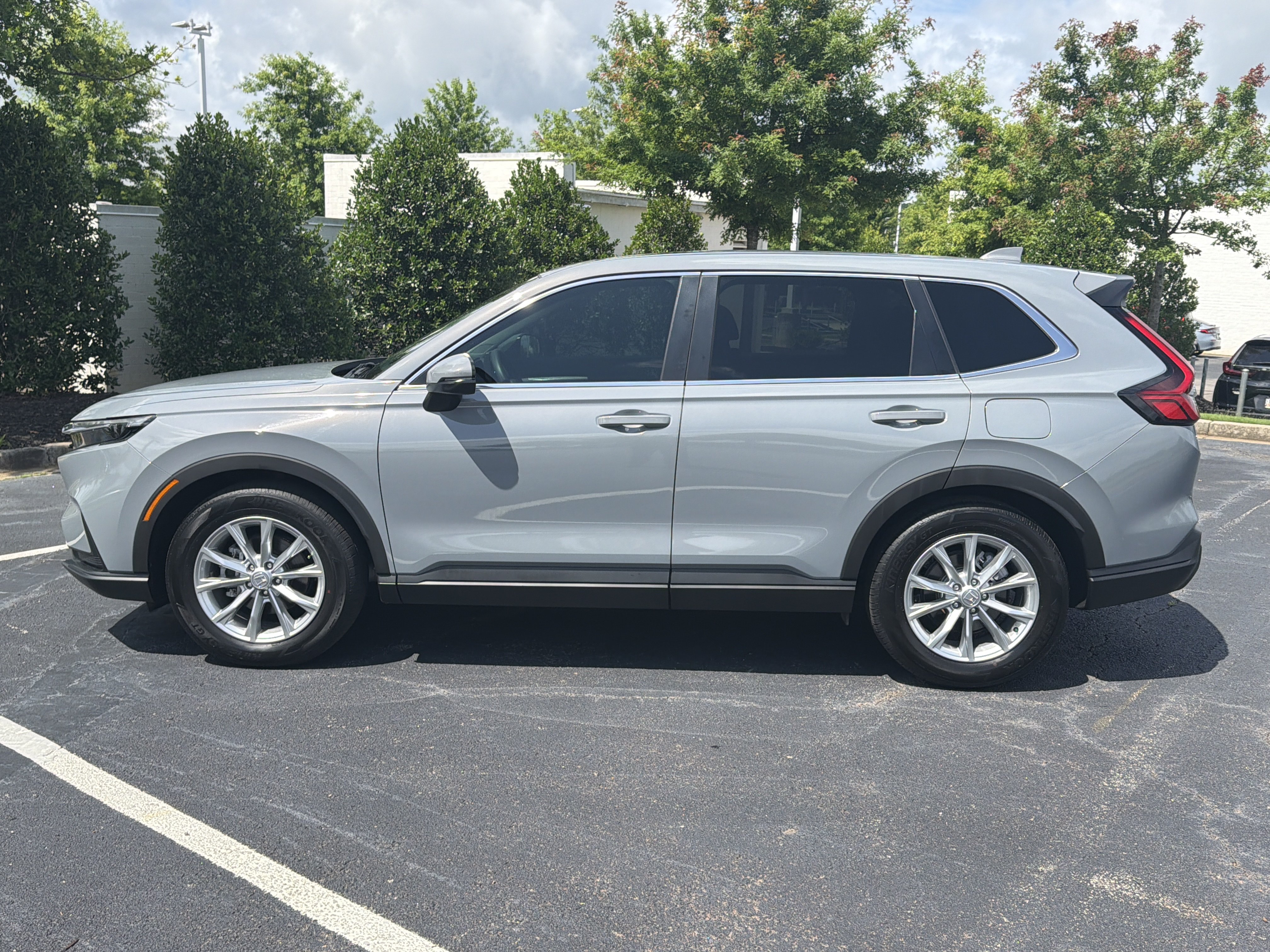 Certified 2025 Honda CR-V EX image 7