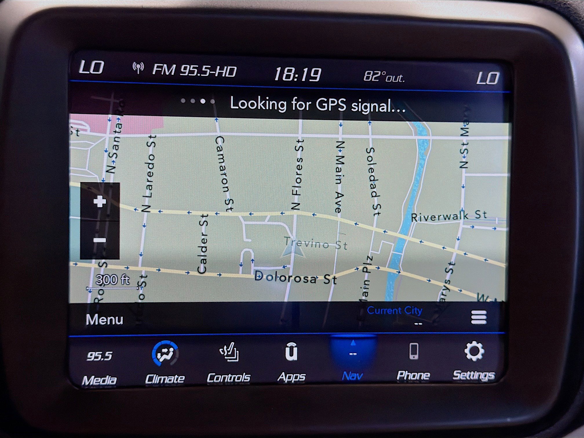 Used 2019 Jeep Renegade Limited w/ UConnect 8.4 Nav Group image 9