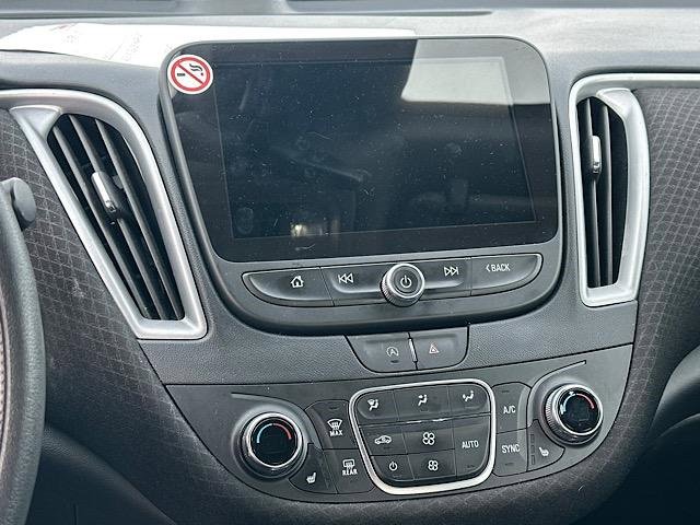 Used 2024 Chevrolet Malibu LT image 29