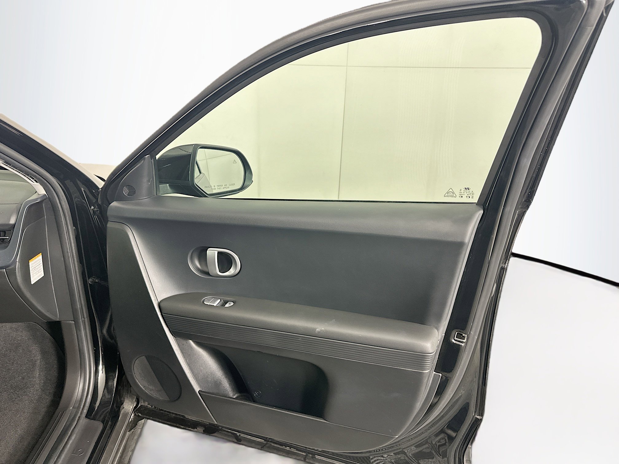 Used 2024 Hyundai Ioniq 5 SEL image 31