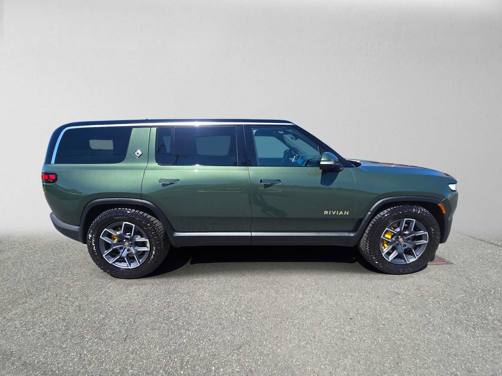 Used 2024 Rivian R1S Adventure Quad AWD/4WD image 2