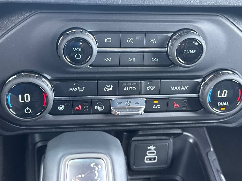 New 2026 Ford Bronco Outer Banks AWD/4WD image 20
