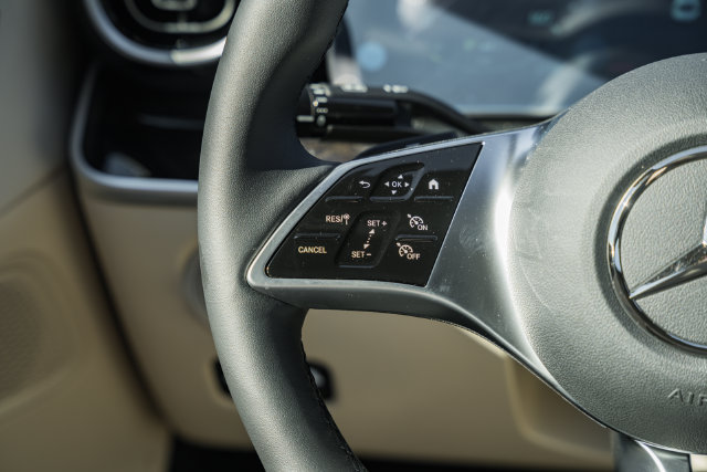 New 2027 Mercedes-Benz C 300 4MATIC Sedan image 26