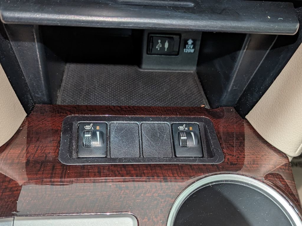 Used 2014 Toyota Camry XLE image 20