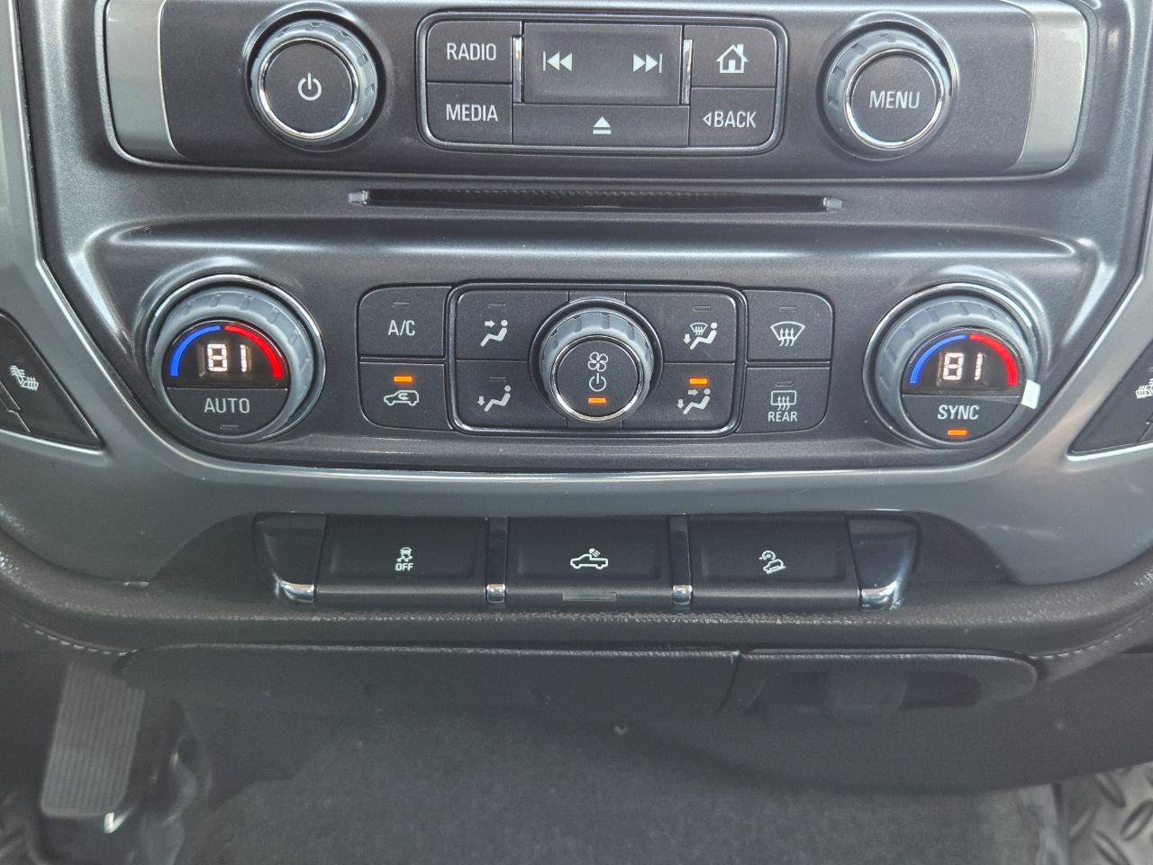 Used 2014 Chevrolet Silverado 1500 LTZ Z71 image 21