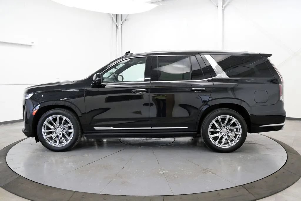 Used 2024 Cadillac Escalade Premium Luxury Platinum AWD/4WD image 4