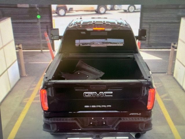 Used 2023 GMC Sierra 2500 AT4 w/ AT4 Preferred Package AWD/4WD image 14