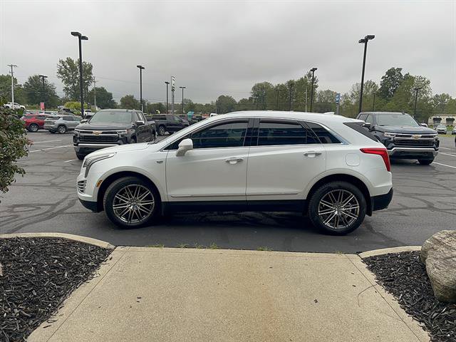 Used 2017 Cadillac XT5 Premium Luxury w/ LPO, Wheel Lock Package AWD/4WD image 4