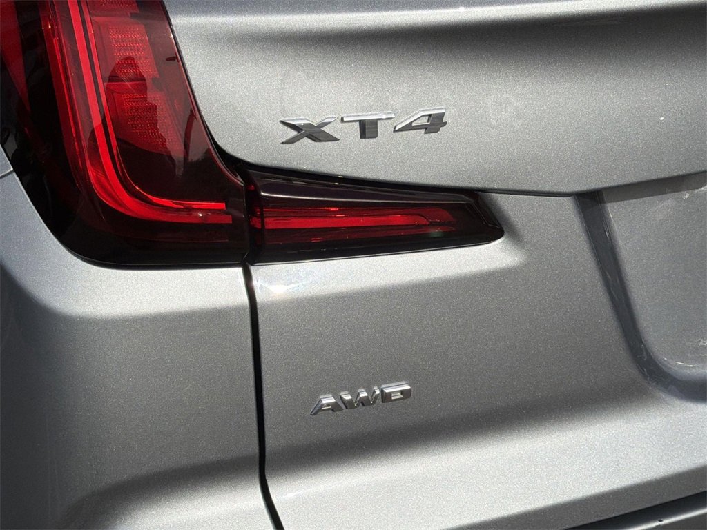 Certified 2023 Cadillac XT4 Premium Luxury image 28