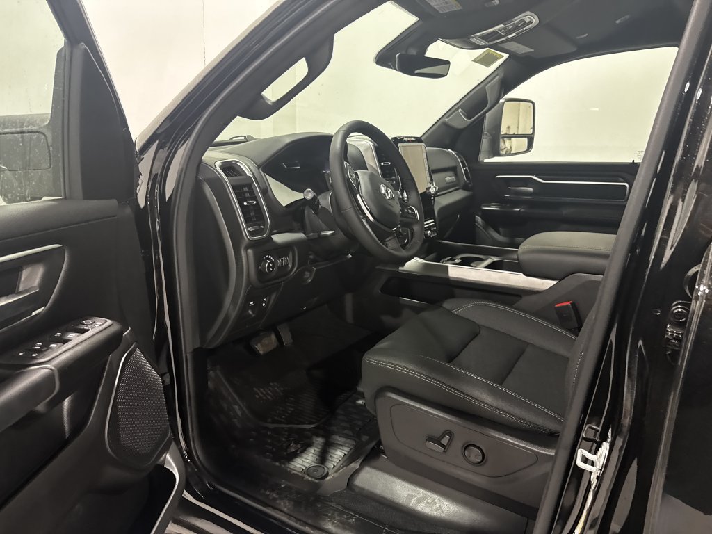 New 2026 RAM 1500 Big Horn AWD/4WD image 15