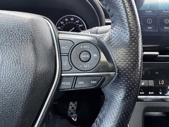 Used 2019 Toyota Avalon XSE image 25