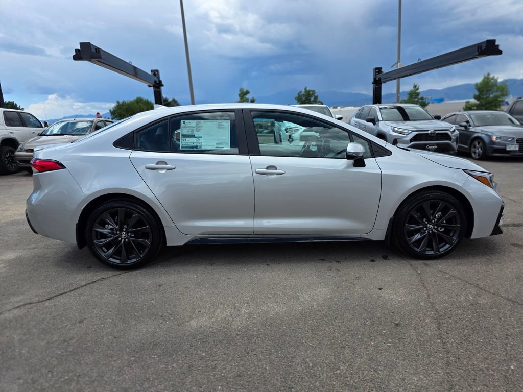 Used 2025 Toyota Corolla SE image 11