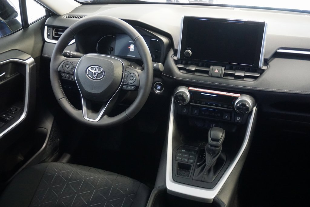 New 2025 Toyota RAV4 XLE image 30