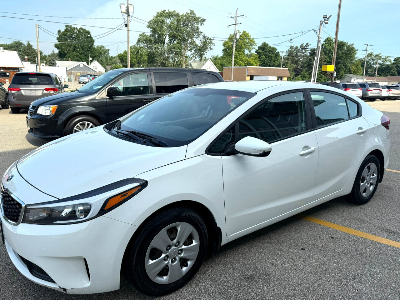 Used 2017 Kia Forte LX image 7