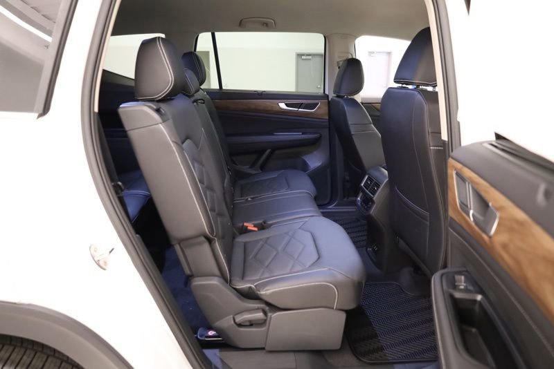 New 2026 Volkswagen Atlas SE image 32