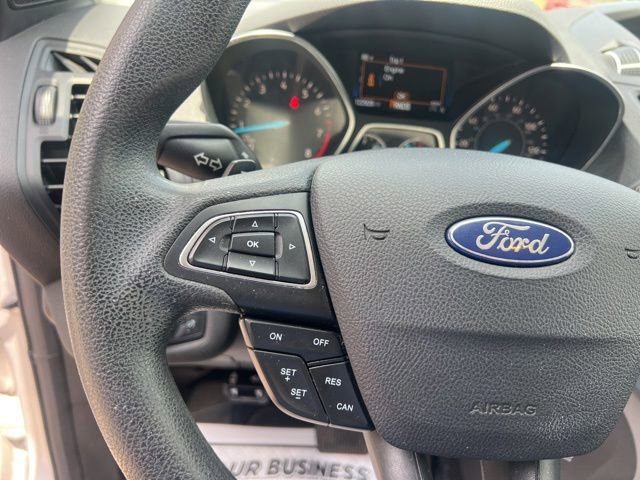 Used 2017 Ford Escape SE AWD/4WD image 25