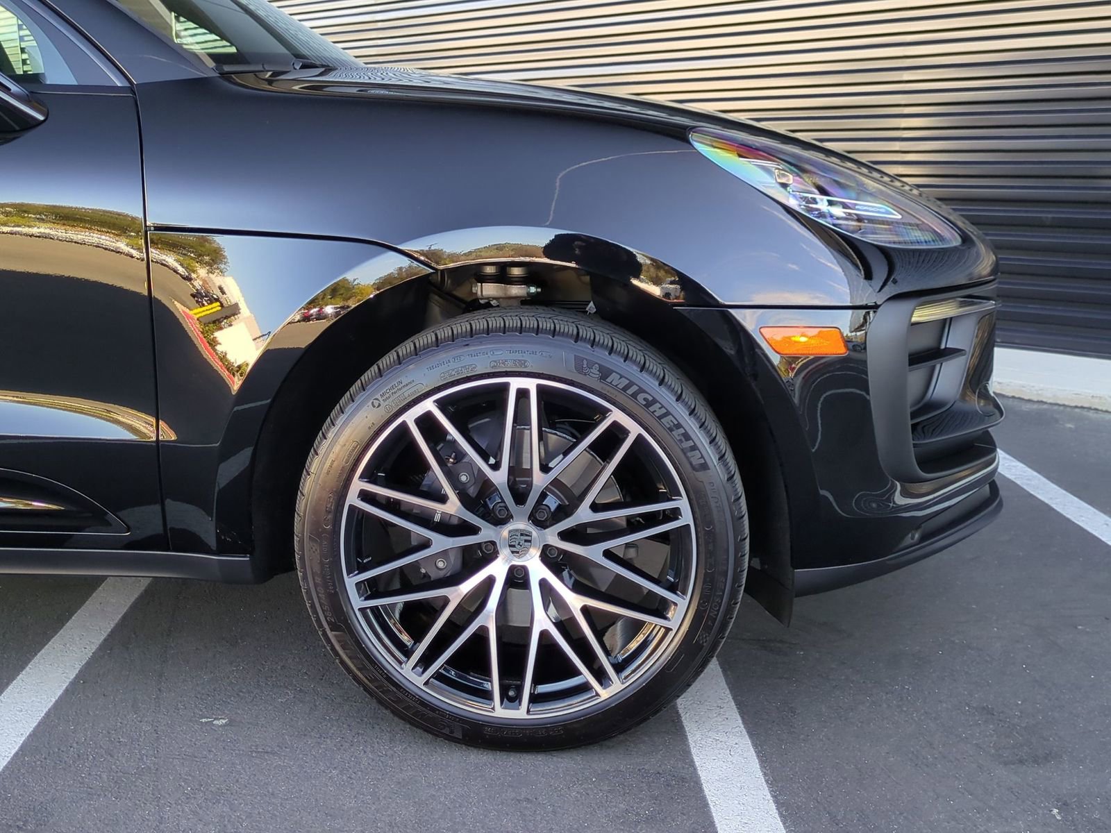 Certified 2026 Porsche Macan image 12
