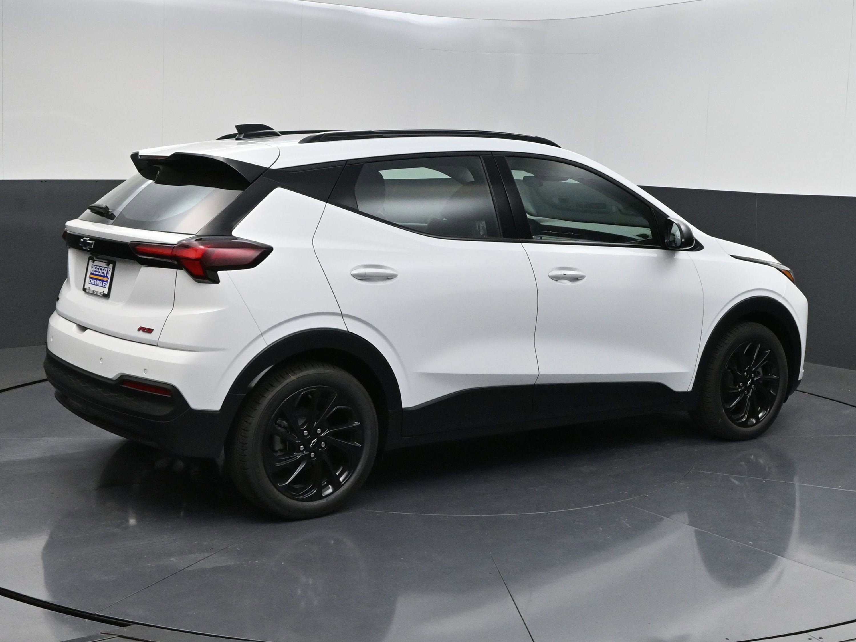 New 2027 Chevrolet Bolt RS FWD image 7