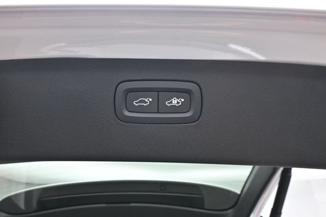 Used 2024 Volvo XC90 B6 Plus w/ Protection Package Premier AWD/4WD image 31