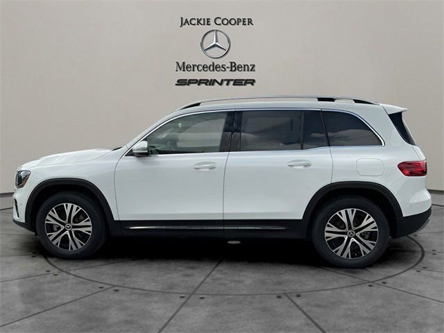 New 2025 Mercedes-Benz GLB 250 image 2
