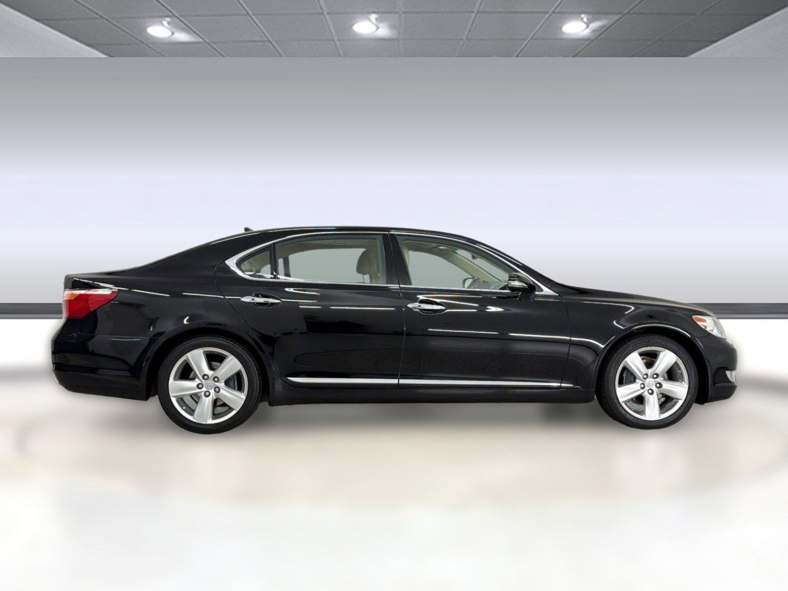 Used 2011 Lexus LS 460 L w/ Luxury Pkg image 8