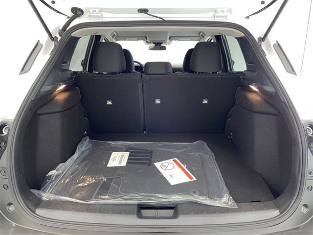 New 2026 Nissan Kicks SV w/ Cold Weather Package image 15