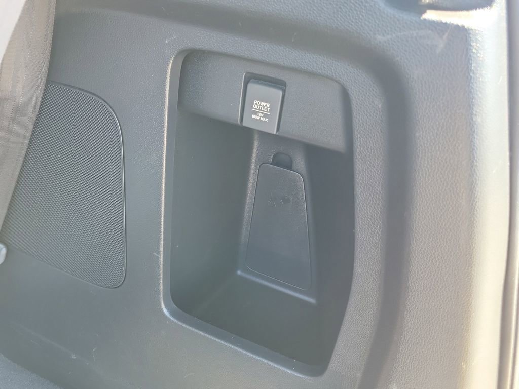 Used 2018 Honda Odyssey LX image 21