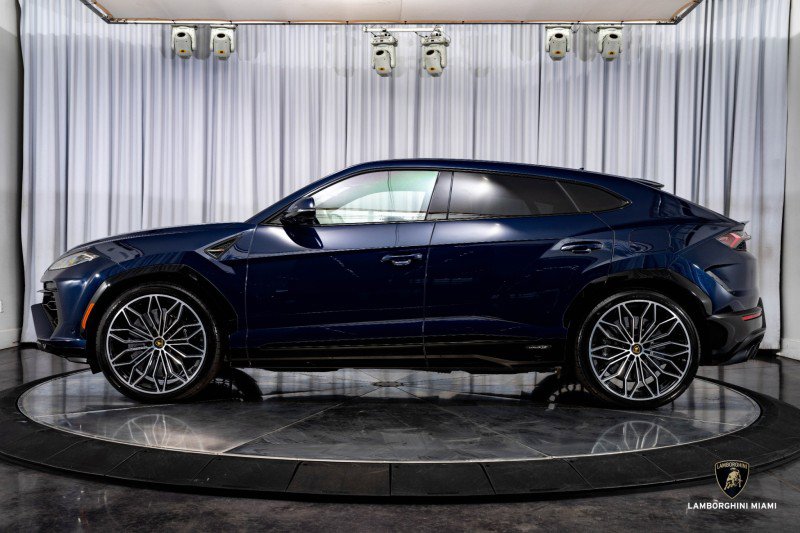 Used 2025 Lamborghini Urus SE image 7