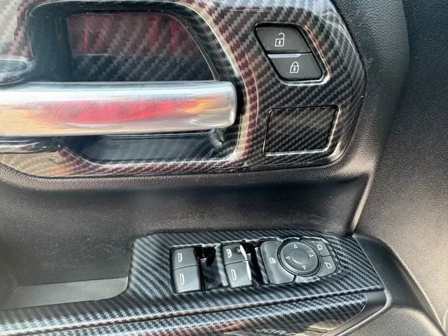 Used 2019 Chevrolet Silverado 1500 Custom w/ Custom Convenience Package AWD/4WD image 13