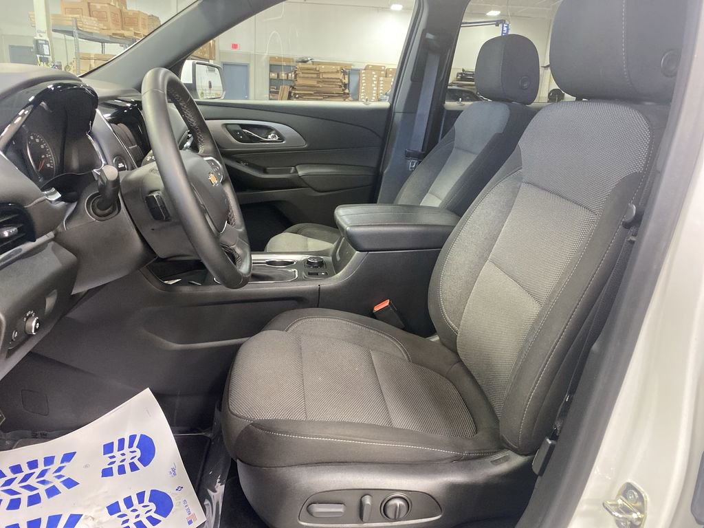 Certified 2023 Chevrolet Traverse LT FWD image 27