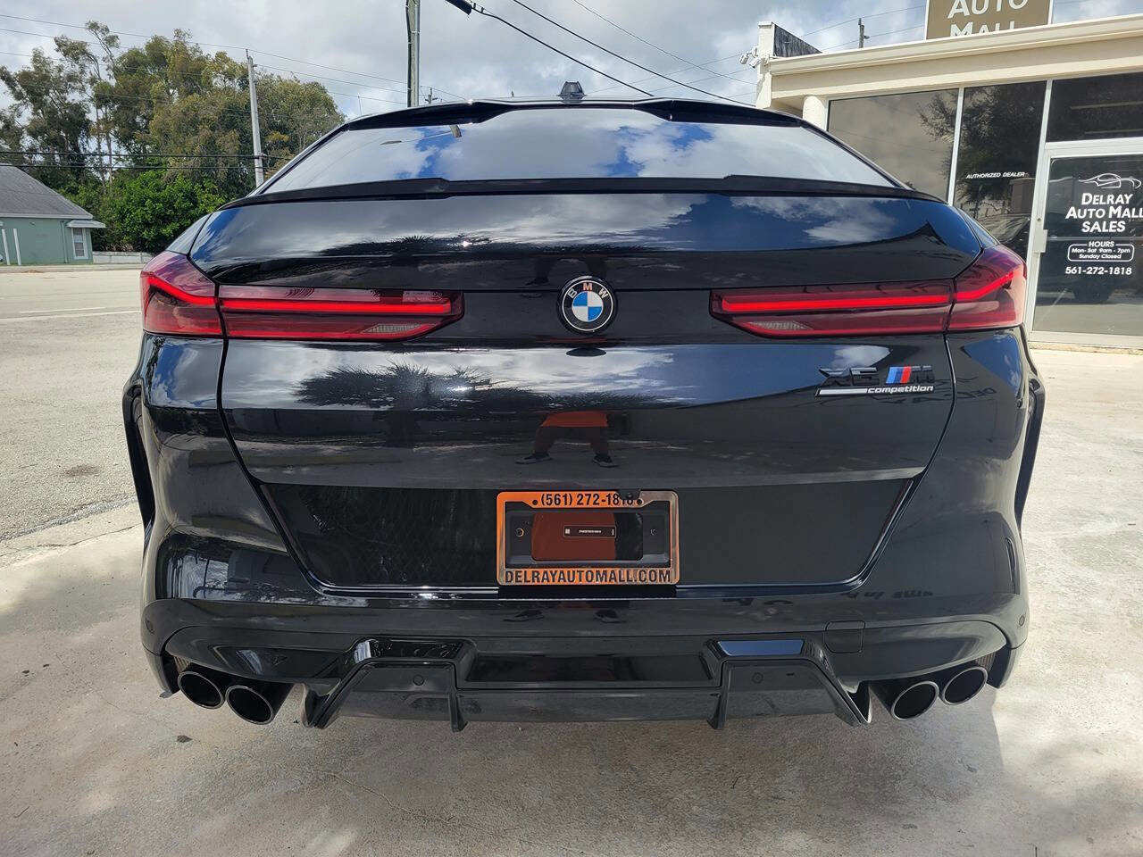 Used 2026 BMW X6 M Competition w/ Executive Package image 7