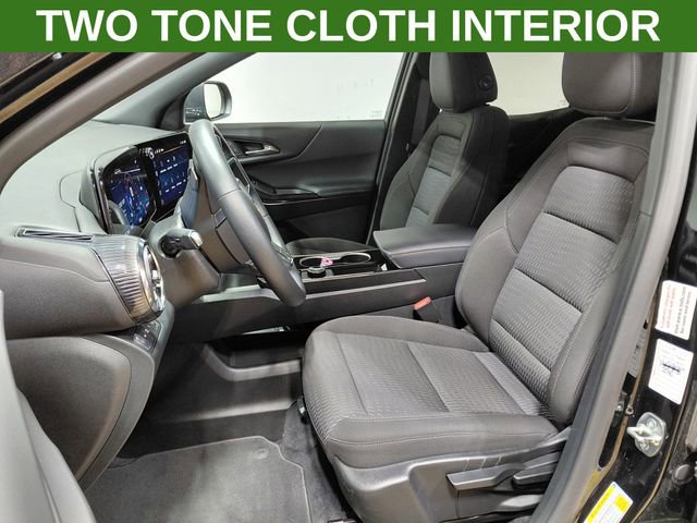 Used 2026 Chevrolet Equinox LT AWD/4WD image 3