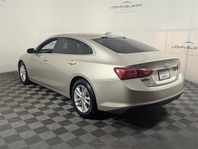 Used 2016 Chevrolet Malibu LT image 3
