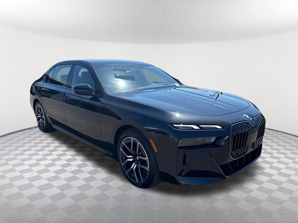 New 2026 BMW 750e xDrive AWD/4WD image 1