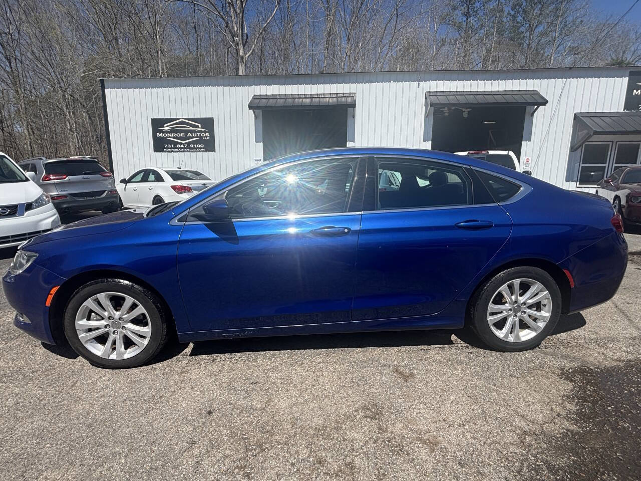 Used 2015 Chrysler 200 Limited image 2