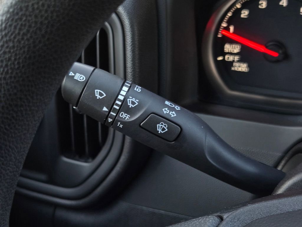 Used 2023 Chevrolet Silverado 1500 Custom image 25