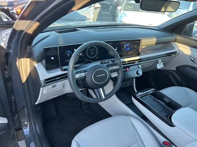 Used 2025 Hyundai Tucson Limited image 9