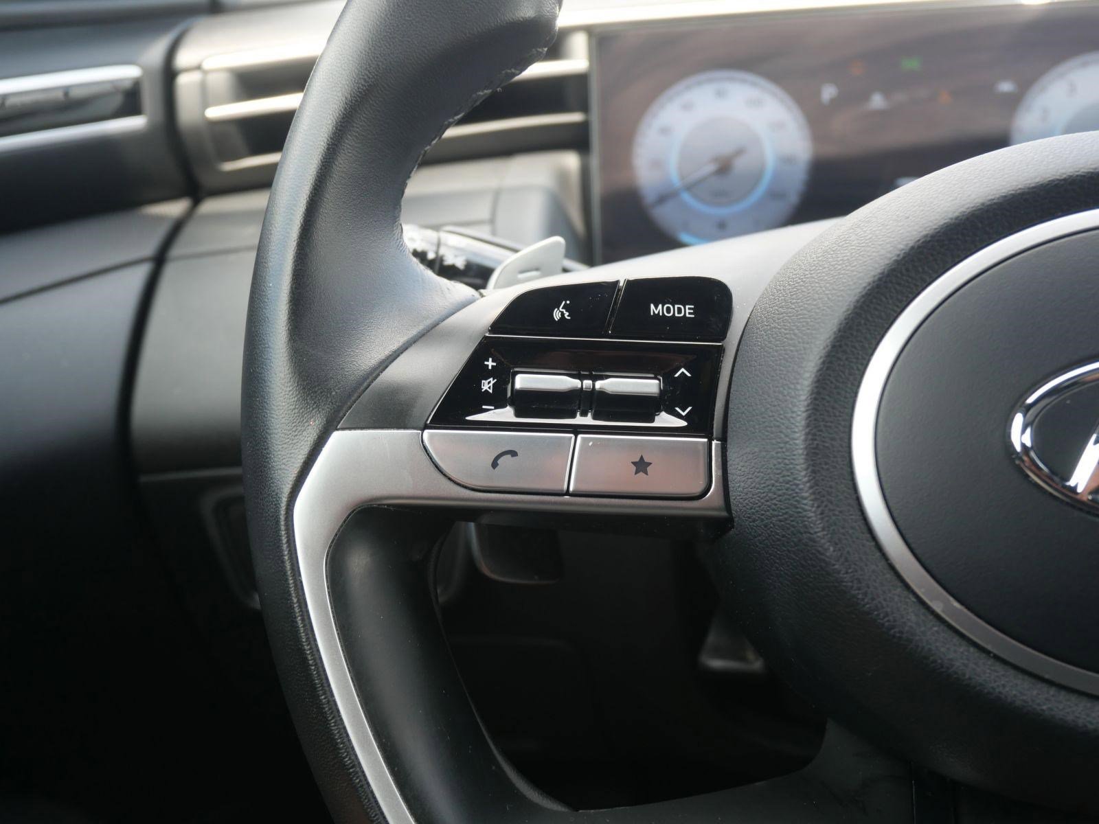 Used 2023 Hyundai Santa Cruz SEL Premium image 13