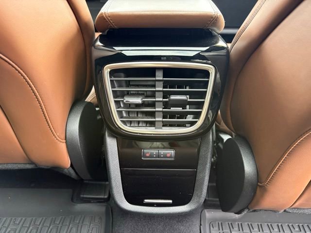 Used 2023 Lincoln Nautilus Reserve image 34