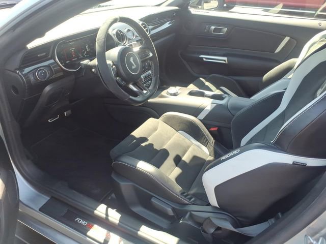 Used 2021 Ford Mustang Shelby GT500 w/ Technology Package RWD image 12