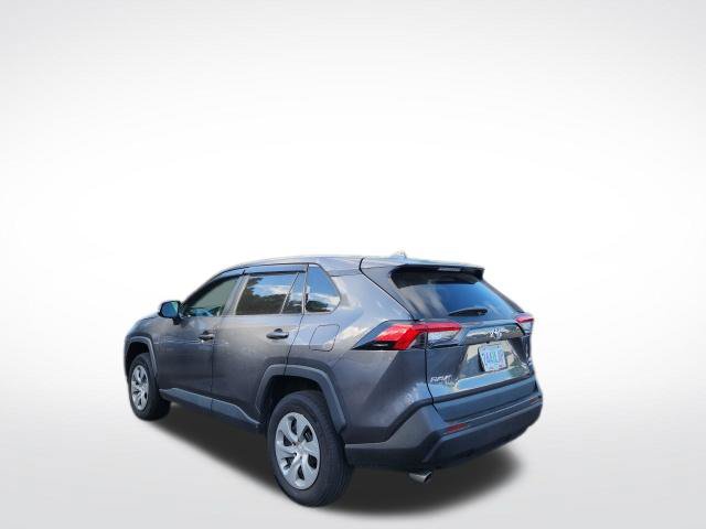 Used 2022 Toyota RAV4 LE AWD/4WD image 3