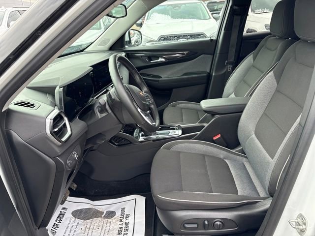 Used 2024 Chevrolet TrailBlazer LT w/ Convenience Package image 8