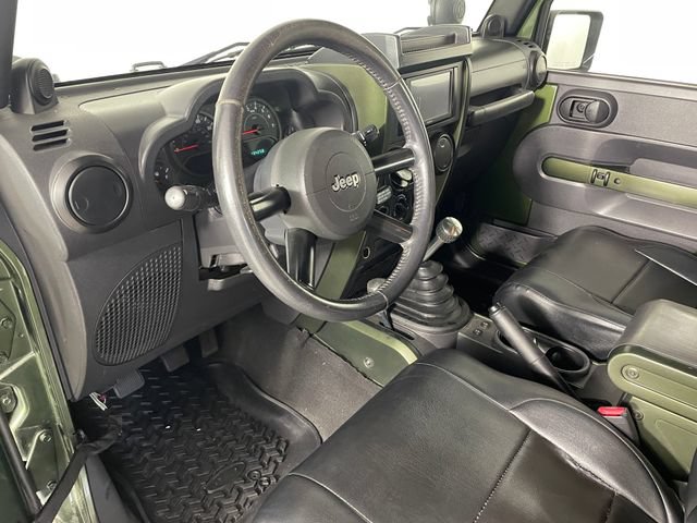 Used 2008 Jeep Wrangler Unlimited Sahara AWD/4WD image 3