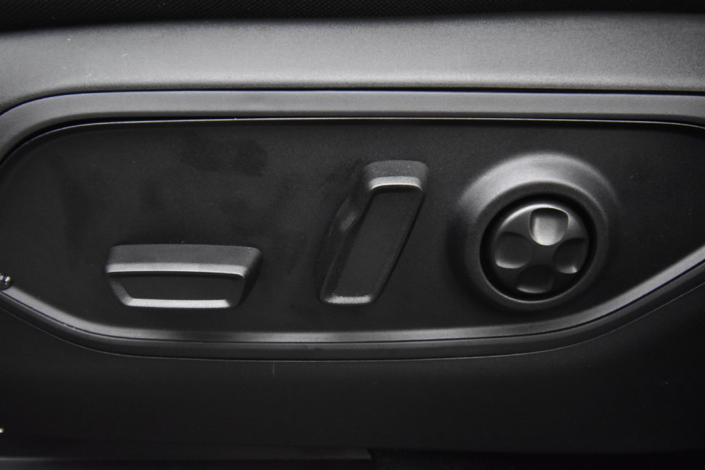 New 2027 Jeep Grand Cherokee Limited AWD/4WD image 34